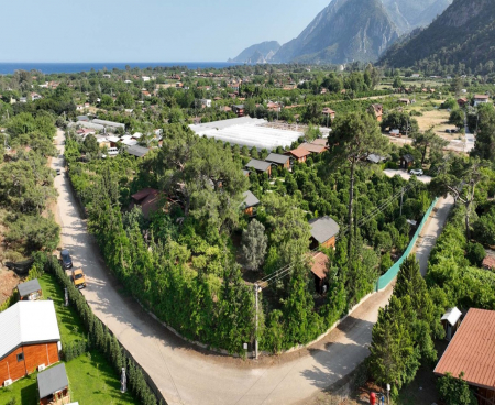 KEMER ÇIRALI'DA DOĞA İÇERİSİNDE SATILIK HARİKA VİLLA