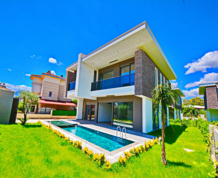 VILLA FOR SALE